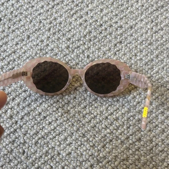 Krewe Alixe Plaid sunglasses - Picture 2 of 6